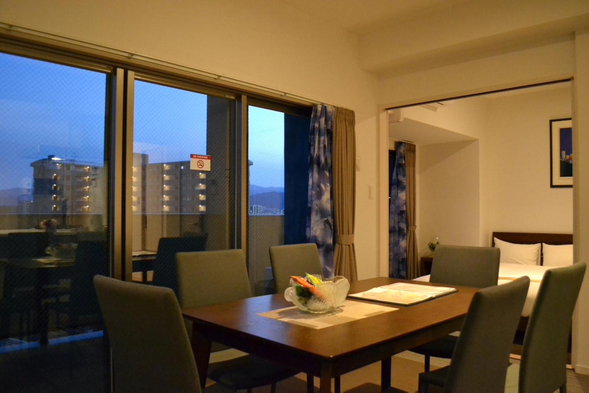 A.T. Hotel Hakata Fukuoka  Rum bild